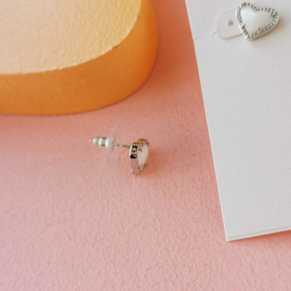 Kendra Scott - Ari Heart Ivory Mother-Of-Pearl Silver Stud Earrings - NEW - Picture 2 of 3